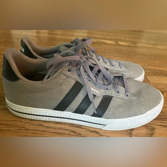 Adidas Daily 3.0 Sneakers Gray Black White 11 - Picture 1 of 5